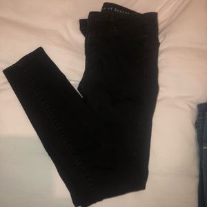 Black skinny jeans